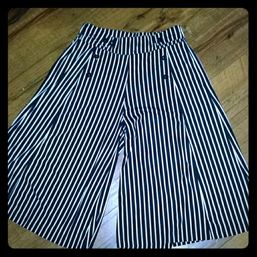 Black and White Striped Kulaks